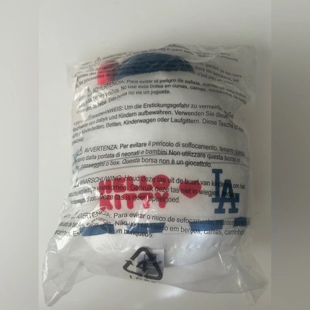 Los Angeles Dodgers Hello Kitty Plush Squishmallows - Picture 2 of 6